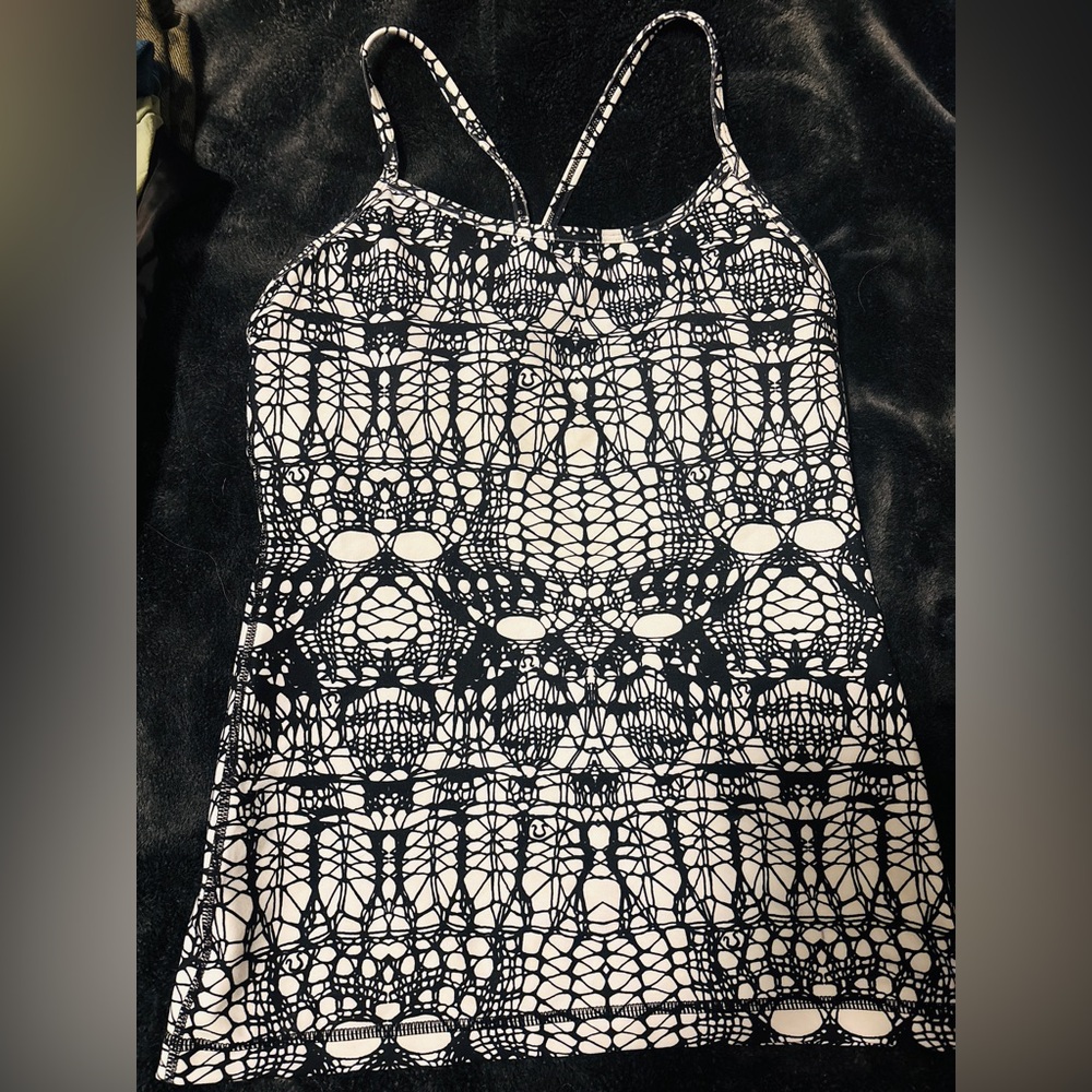 Black & White Lace-Style Lululemon tank